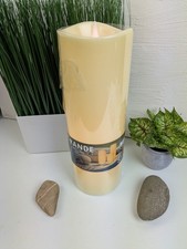 Produktbild - LED Stumpenkerze Grande XL Kerze Kunststoff flackernde LED H: 38cm