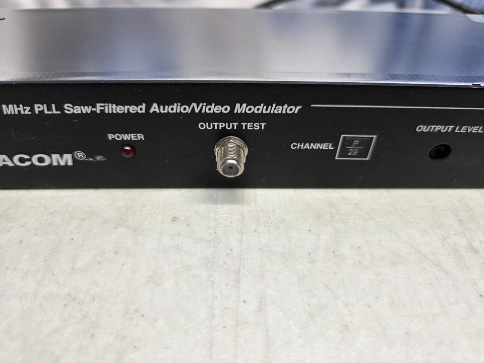 🔥 Pico Macom PCM55SAW 550 MHz PLL Saw-Filtered Audio/Video Modulator EUC Tested - Image 3 of 4