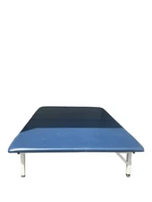 ARMEDICA MAT PLATFORM Model #08120776 HI LO High Low Treatment table AM660