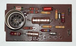 Platine Dual 33E (Verstärker) aus DUAL Type 1007a - Plattenspieler Ersatzteil