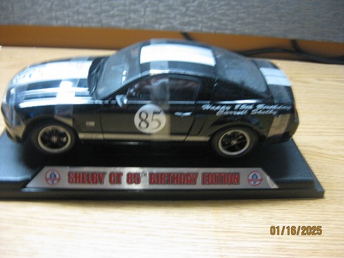 1/18 2007 Shelby Mustang de Shelby coleccionables, negro, 85 cumpleaños # 11801 - Imagen 9 de 14