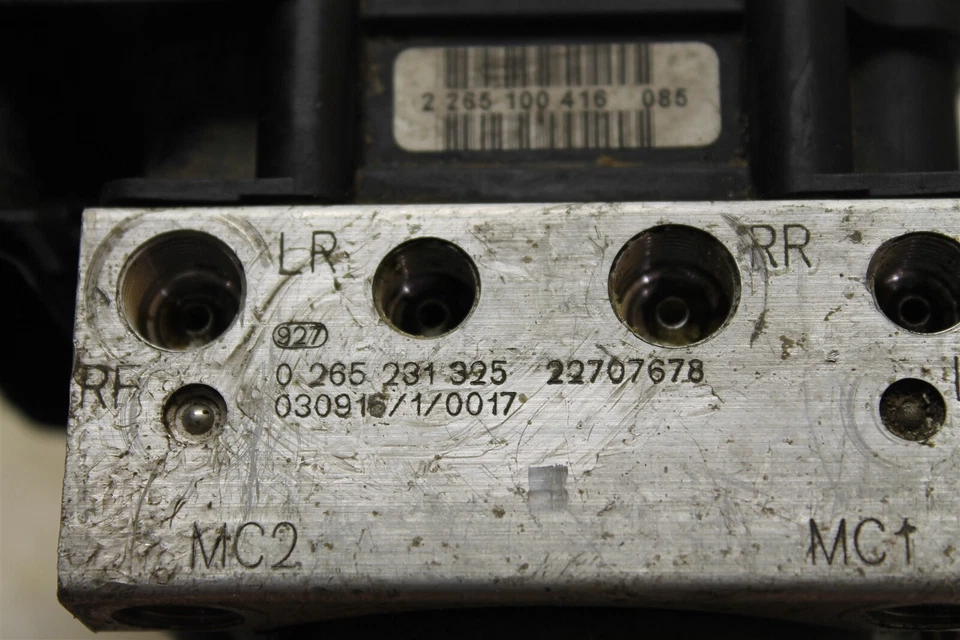 22707678 Saturn ION 2003-2005 ABS Antilock Brake Pump Module OEM 15F7 654  - Изображение 3 из 4