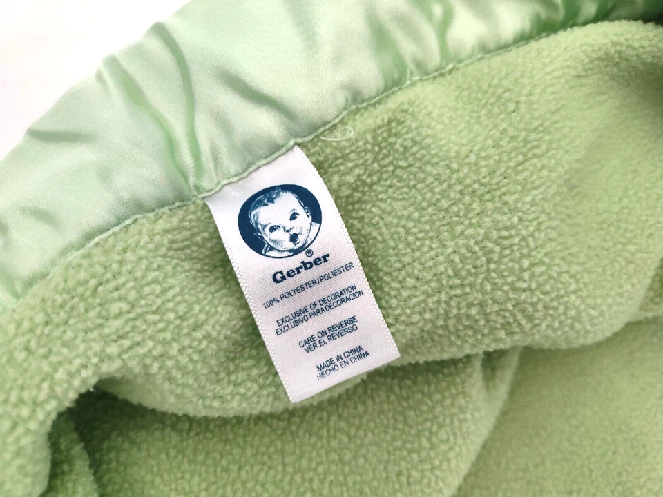 Manta de bebé Gerber verde abrazable jirafa mono borde satinado felpa suave Foto 3 de 3