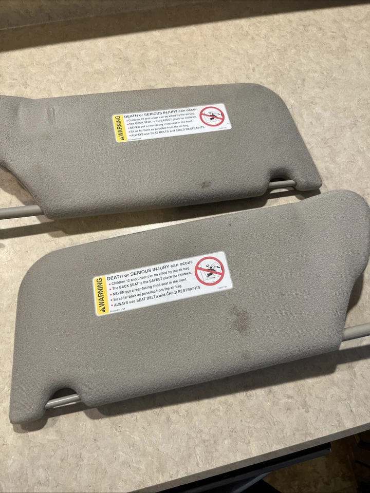 ✅ 98-04 CADILLAC SEVILLE PARASOLES IZQUIERDO Y DERECHO CONJUNTO PARASOLES PAR *GRIS* LIMPIO Foto 4 de 4