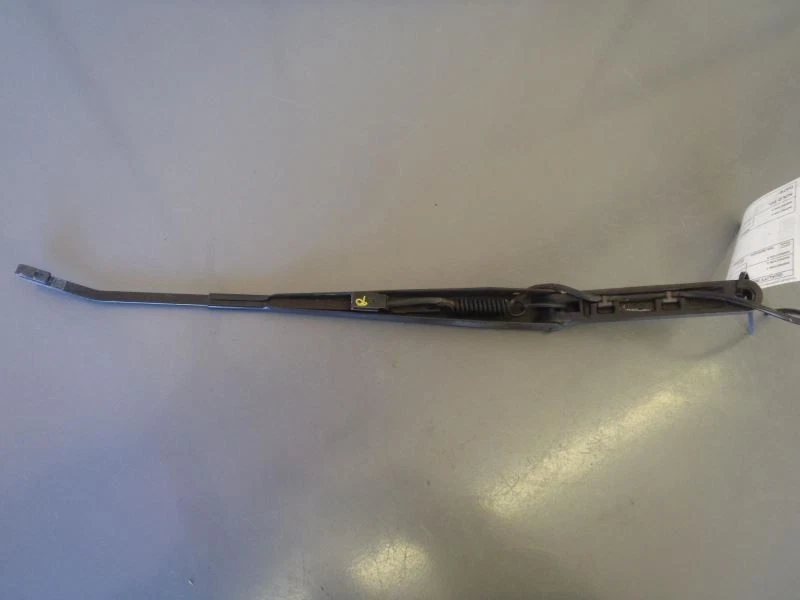 Right Passenger Side Windshield Wiper Arm Fits 2000-2002 Chevrolet Tahoe 43667 - Image 2 of 4