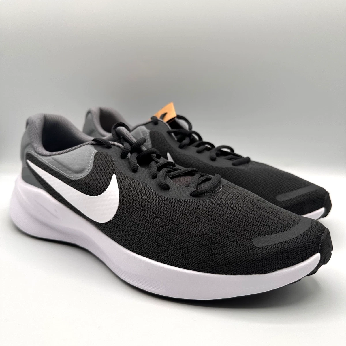 Nike Revolution 7 Anthracite White for Sale | Authenticity  display picture 2