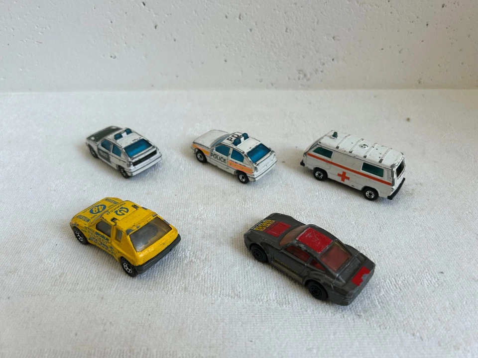 MATCHBOX - Lotto 5 Modellini Auto - Opel Peugeot Porsche Volkswagen - Immagine 2 di 4