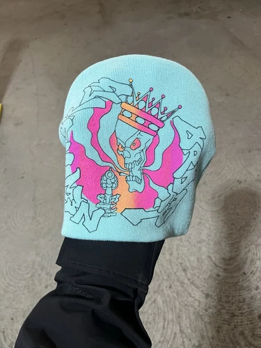 Bonnet Supreme New World Order Aqua neuf en main. EXPÉDIÉ AUJOURD'HUI !