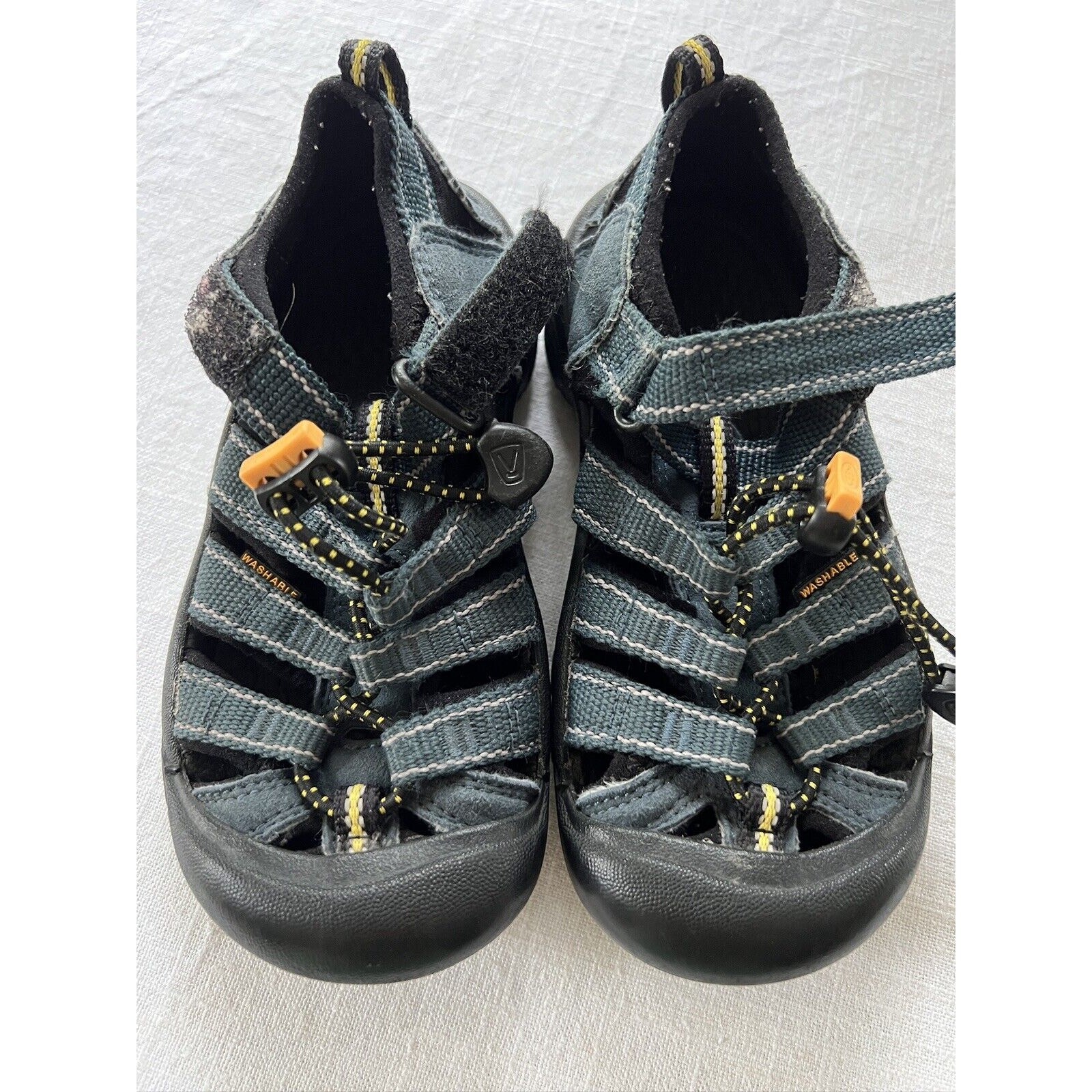 Keens Kids blu lavabile elastico taglia 12 ottime condizioni