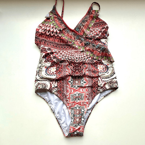 NWT True Colors by La Moda. Featuring a vibrant, bohemian-style prints and embe