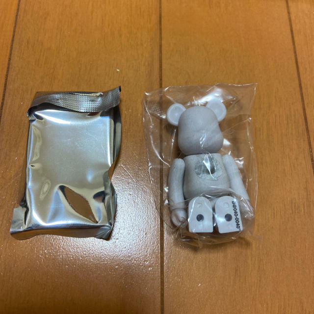 daniel arsham bearbrick