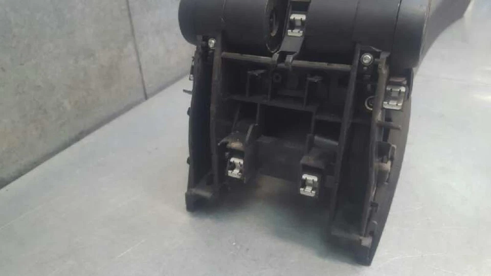 51169110501 Apoyabrazos Central para BMW SERIE 1 BERLINA (E81/E87) 116i 2176985 - Imagen 4 de 4