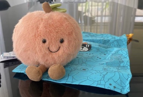 Jellycat Amuseables Peach