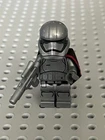LEGO Star Wars 2018 Captain Phasma Minifigure Pointed Mouth Pattern - EXC