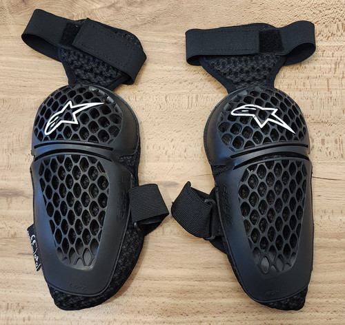 Alpinestars Youth Bionic Plus Knee Protector Boys Small / Medium KTYPE A 1