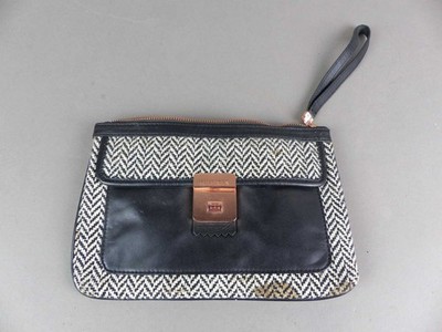 Hilfiger Damen Tasche Handtasche Clutch Textil/Leder schwarz/weiß Flecken (19961