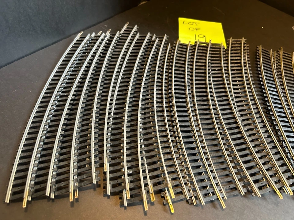 Lot of 19 Vintage Tyco HO Track 15946 Steel 18" R Good Shape Combine Ship - Image 2 of 4