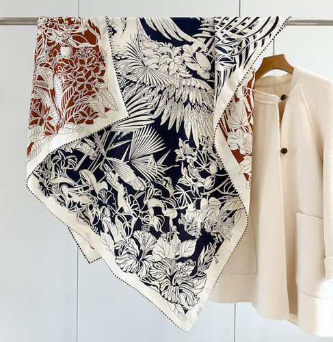 70% Cashmere 30% Silk Neckerchief Scarf Black shrub Print Bandana 53'' Shawl new