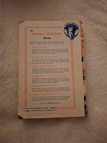 (3) vintage books Paul White Jungle Doctor ONE SIGNED Witchcraft Safari Operates - Picture 10 of 13