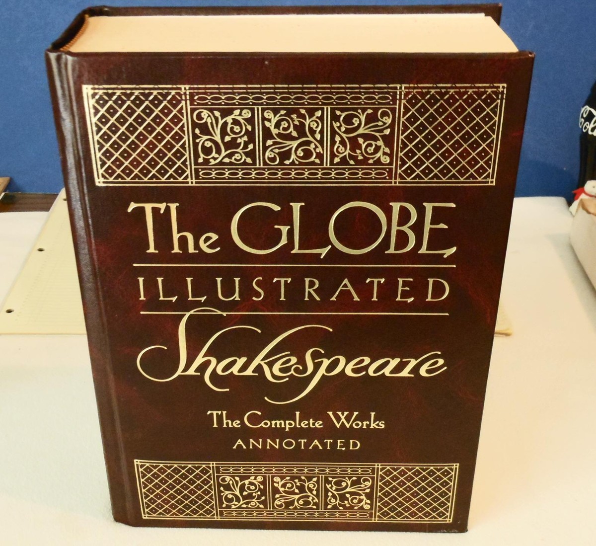 The Globe Illustrated Shakespeare The Complete Works Annotated