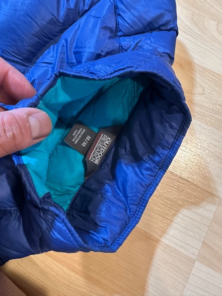 Chaleco de plumón Sonata para mujer Outdoor Research púrpura talla mediana 650FP #2 Foto 3 de 4