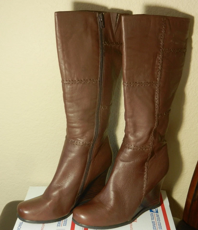 Two Lips Brenda 复古棕色皮革楔形鞋跟及膝靴 无盒 7 1/2M — 第 2/4 张图片