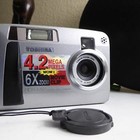 Toshiba Pdr-M 81, 4.2 Mp digital camera
