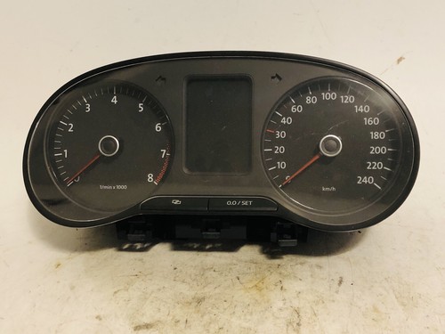 VW Polo 6R 1,2L Benzin CGP Diesel Tacho Kombiinstrument / 6R0920860E