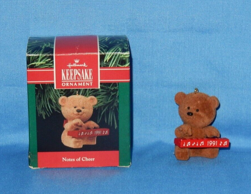 Vintage Hallmark 1991 Notes of Cheer Bear Christmas Ornament in Box