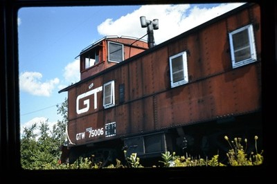 Eisenbahn Slide - Grand Trunk #75006 Caboose Freight Train 1986 GT Riga Michigan