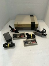 Nintendo Entertainment System NES Console - Gray NES-001 With 2 Controllers