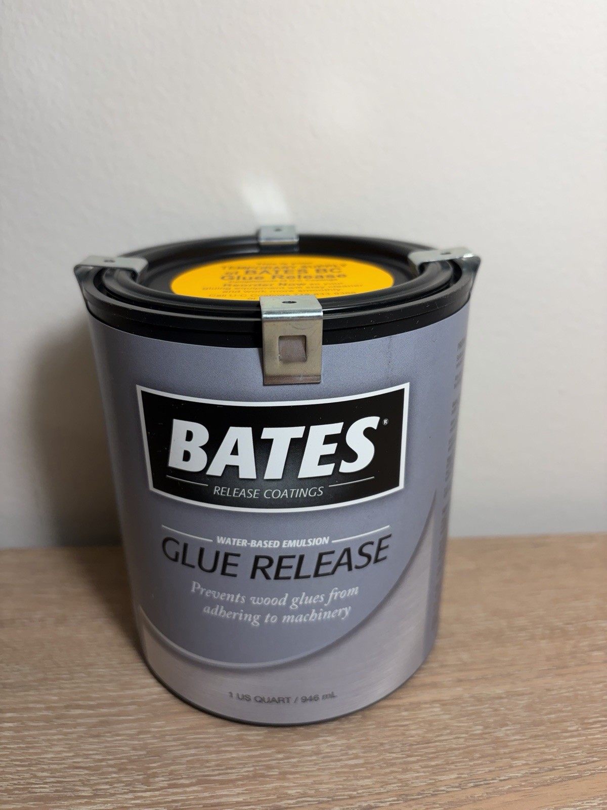Bates Glue Release & Boothcoating - A Temporary Water-Based, Emulsion Coating