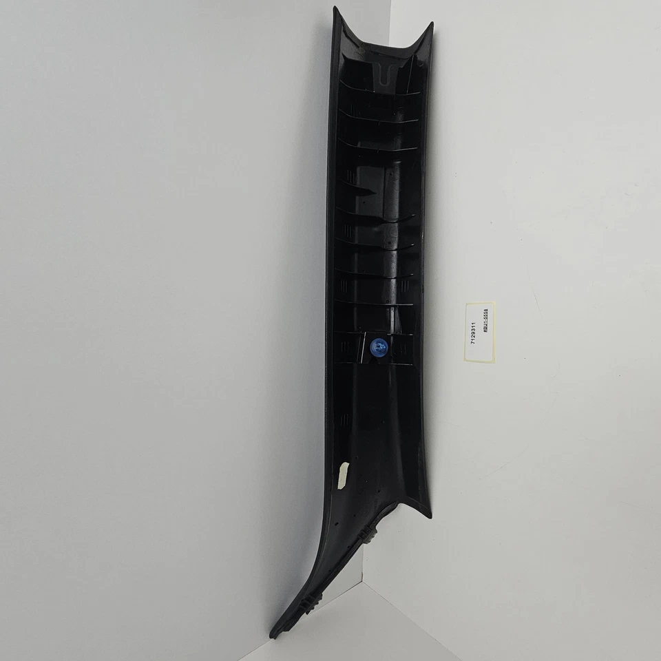 BMW M3 2008-2013 moldura pilar delantero izquierdo 7129311 Foto 2 de 4