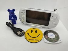 Pearl White Sony PSP 3000 System w/ Charger  [Region Free]  japan Import Good