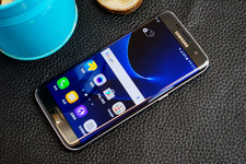 Samsung Galaxy S7 Edge G935U 32G Unlocked AT T / T-Mobile 8/10 Good Phone Silver