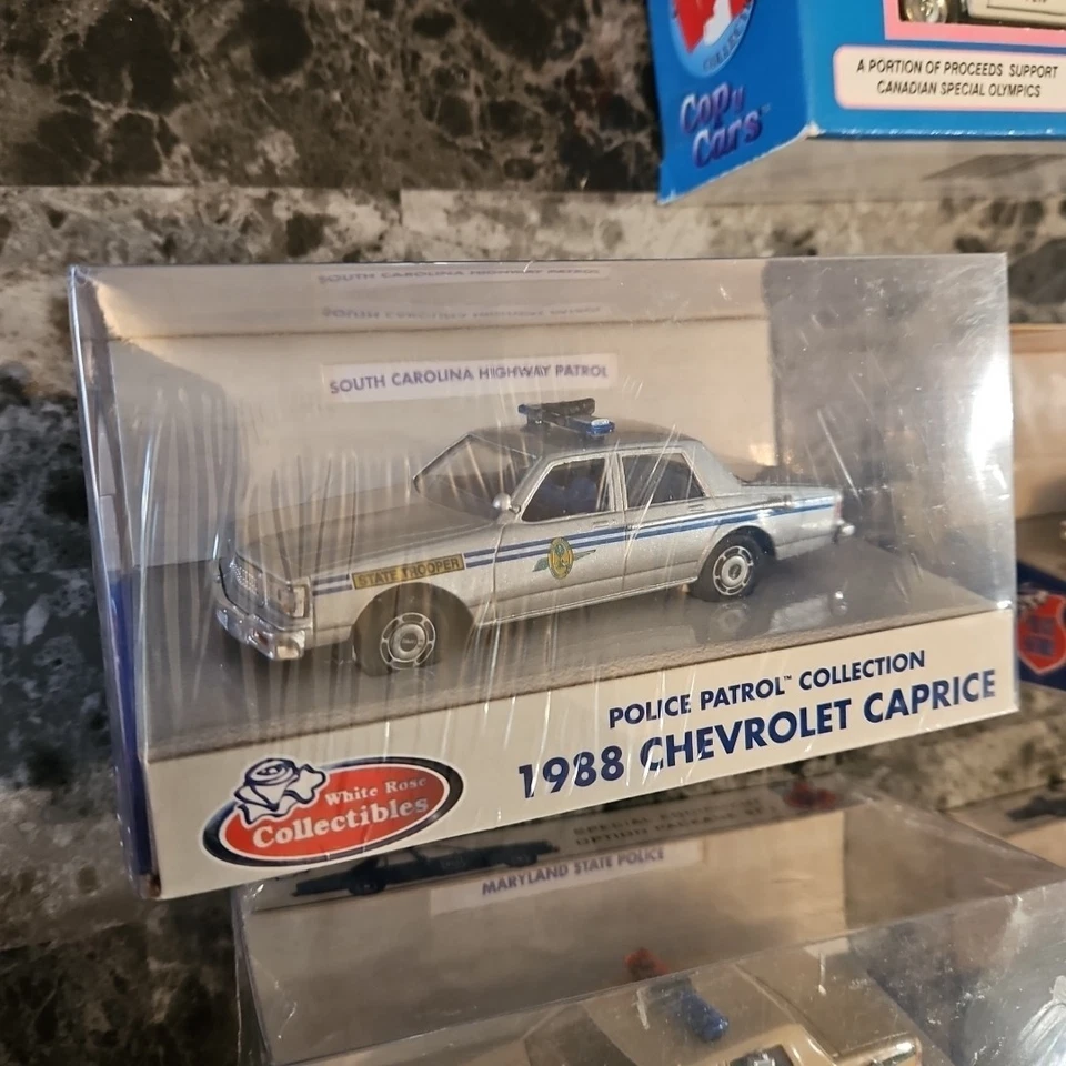 1:43 1988 Chevy Caprice Box Policía Modelo Personalizado Lote 93 96 Retro Raro 87 89 Foto 3 de 4