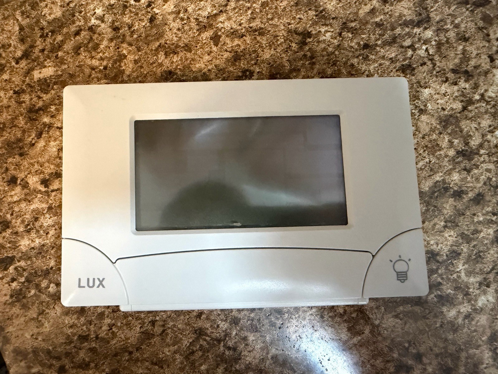 Lux Smart Temp TX9000TS 7-Day Programmable Thermostat!!