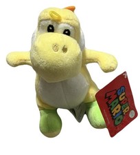  Super Mario Nintendo NWT 2021 Yellow Yoshi Plush: 8  x 5  
