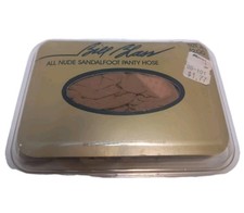 BILL BLASS All Nude Sandalfoot Nylon Beige Vintage PANTYHOSE Size A Kmart NOS