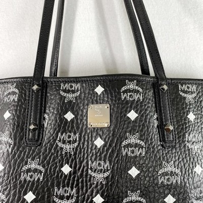 MCM 　限定品バッグ MCM Medium Liz Reversible Visetos Shopper Tote in Black & White