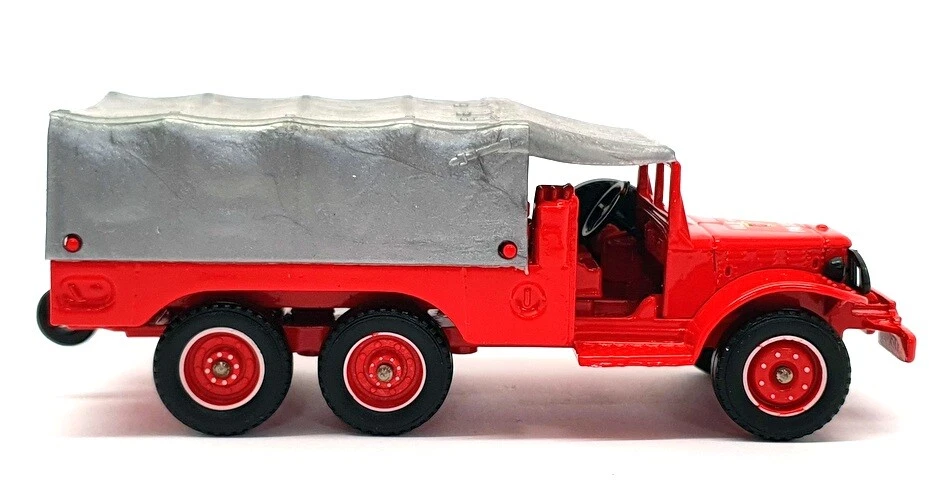 Solido 1/43 Scale 2105 - Dodge 6x6 Pompiers Fire Truck - Red/Silver - Image 3 of 4