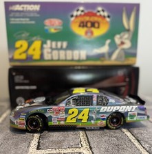 Jeff Gordon 24 DuPont Looney Tunes RCCA CWB 2001 1/24 Die Cast Bank