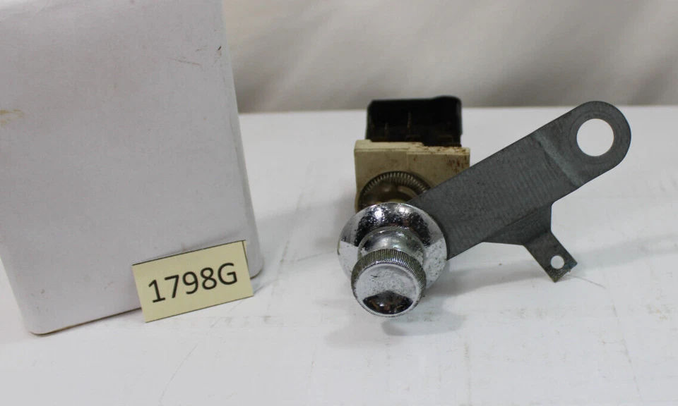 1963-1964 INTERRUPTOR DE FAROS BUICK LESABRE WILDCAT ELECTRA CON PERILLA CROMADA Y BISEL Foto 3 de 4