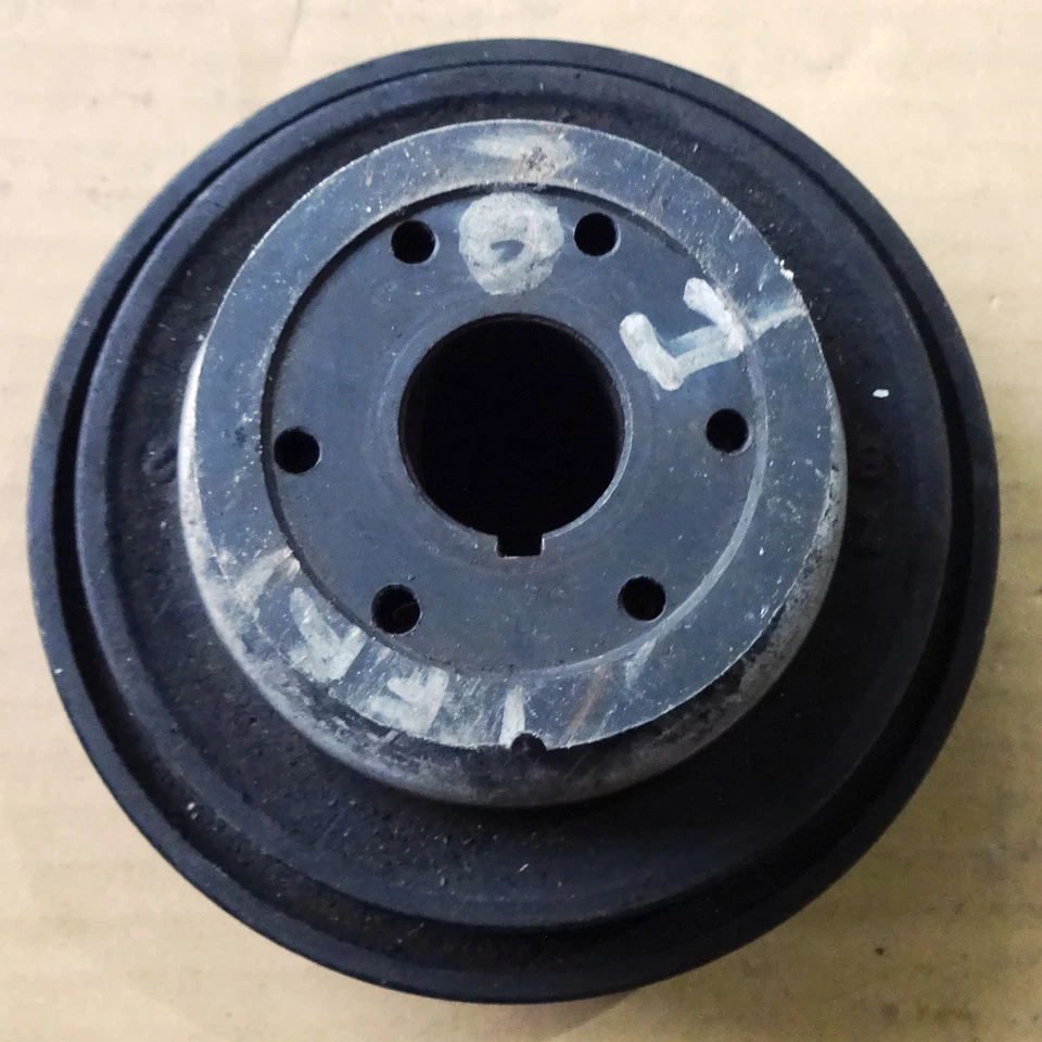  MAZDA B1800 E1800 F8 TRACCIÓN TRASERA OHC 8 V 1,8cc BALANCEADOR ARMÓNICO, POLEA CIGÜEÑAL. Foto 2 de 3