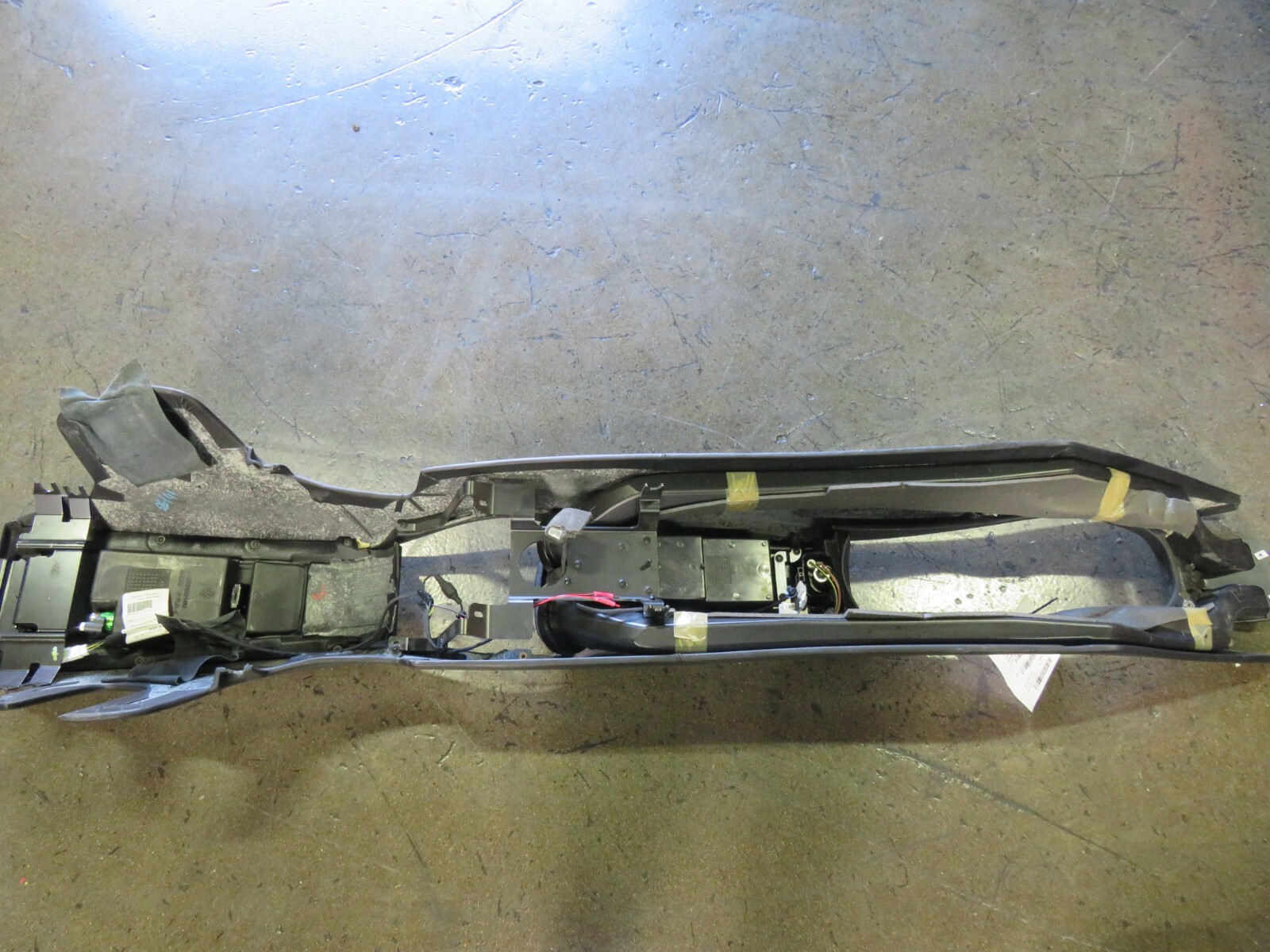 Ferrari FF, Front Console, Black, Leather, Used, P/N 835777
