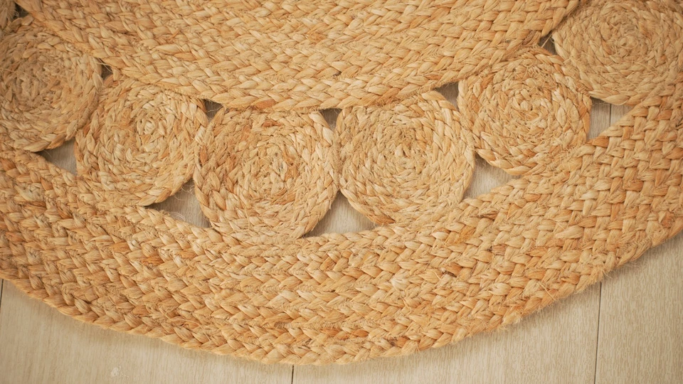 DivineHandicrafts Round Jute Area Rug, Natural Beige, Handwoven Braided Design, - Image 3 of 4