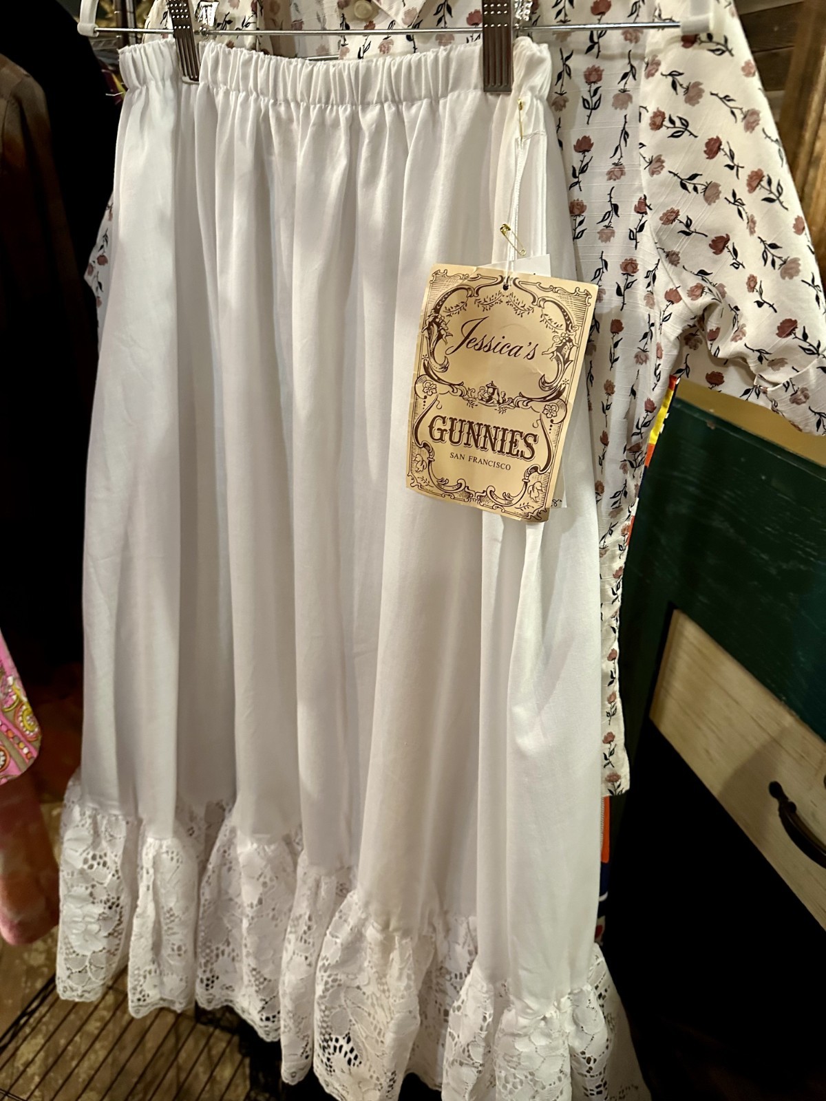 Vintage 1970s Ladies GUNNE SAX Jessica McClintock White Cotton Skirt Lace