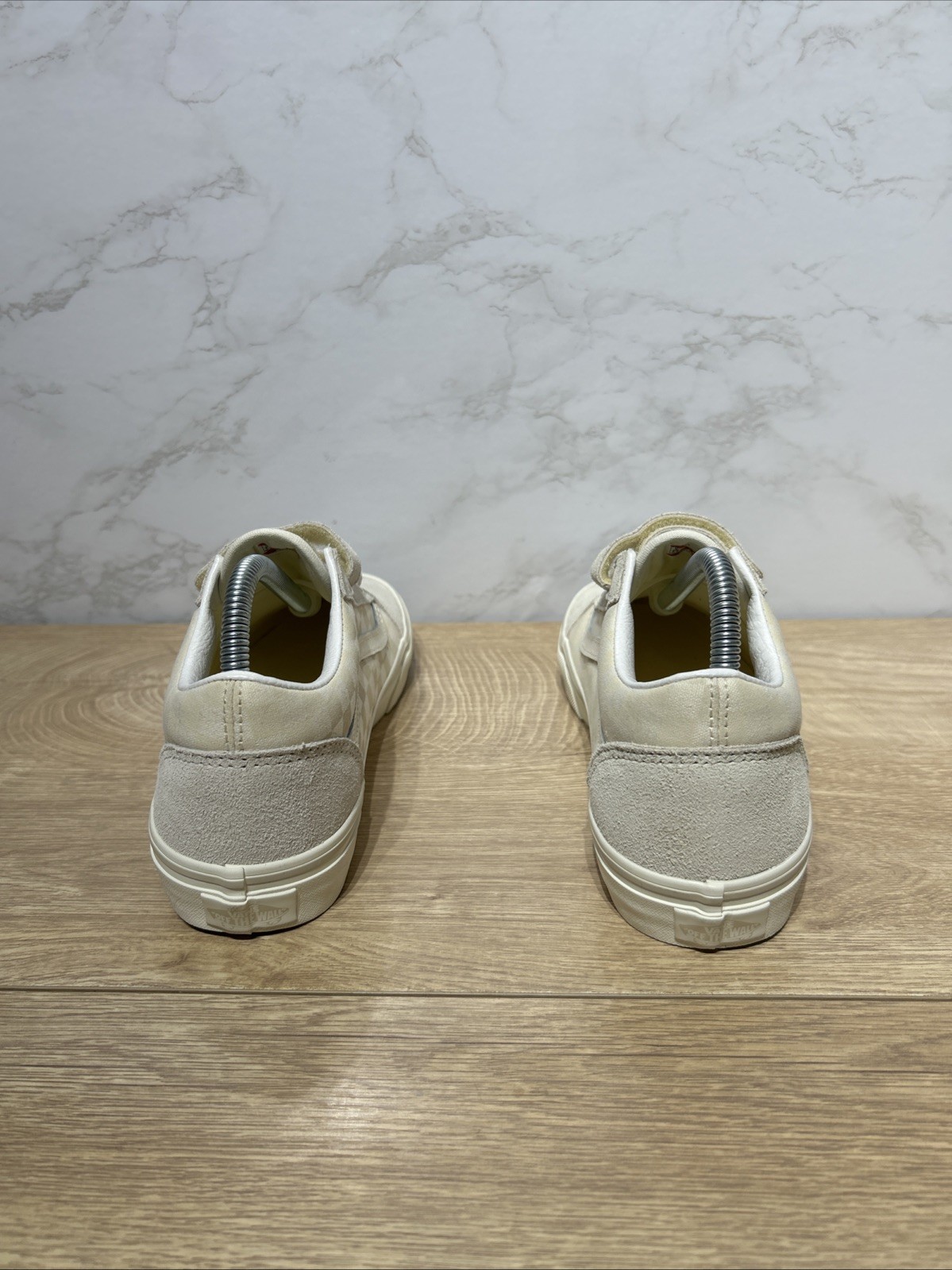 Vans Big Kids' Old Skool V Checkerboard Casual Skate Sneakers 507698 Sz 6.5 New thumbnail 4