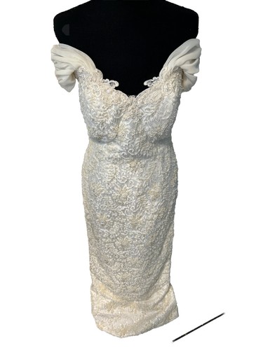 Vintage Alfred Angelo Classic Off the Shoulder Wedding Dress / 10