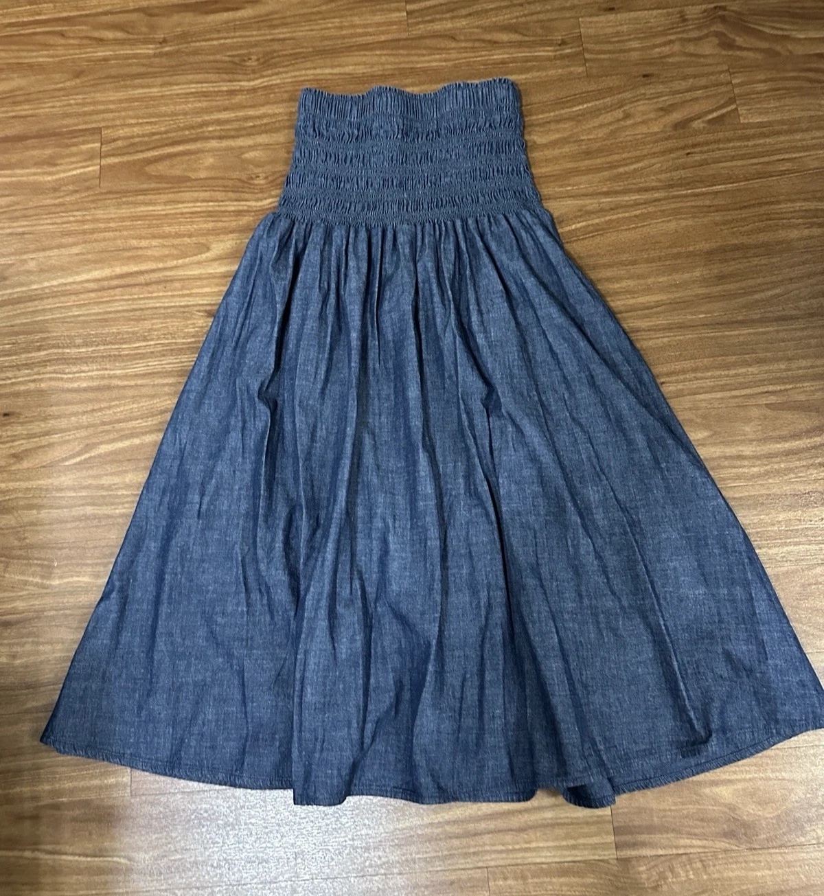 Madewell Smocked-Waist Denim Midi Skirt size Small Blue 100% cotton Pull on